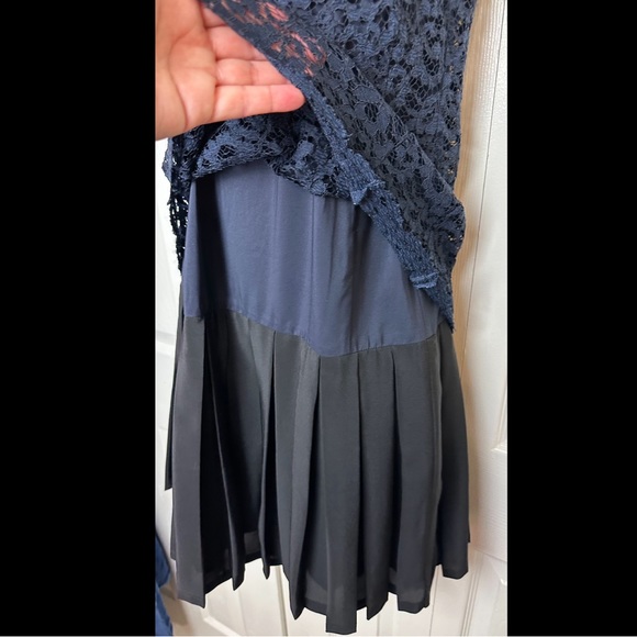 REBECCA TAYLOR $425 Navy Blue Lace Dress Black Pleated Skirt Silk Mix Contrast - Picture 7 of 15